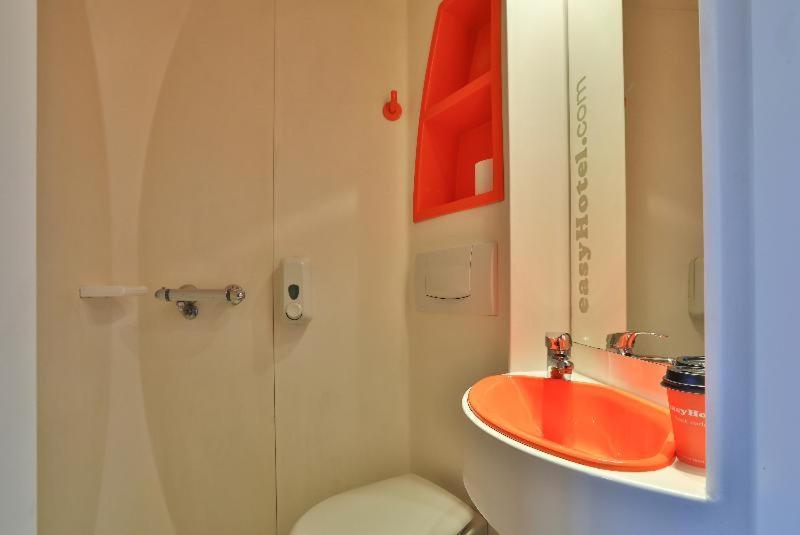 Easyhotel Sofia Bilik gambar